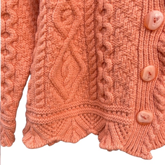Like New Aran Crafts Merino Wool Cable Knit Crop Lngth Scallop Hem Sweater Large - Picture 6 of 9
